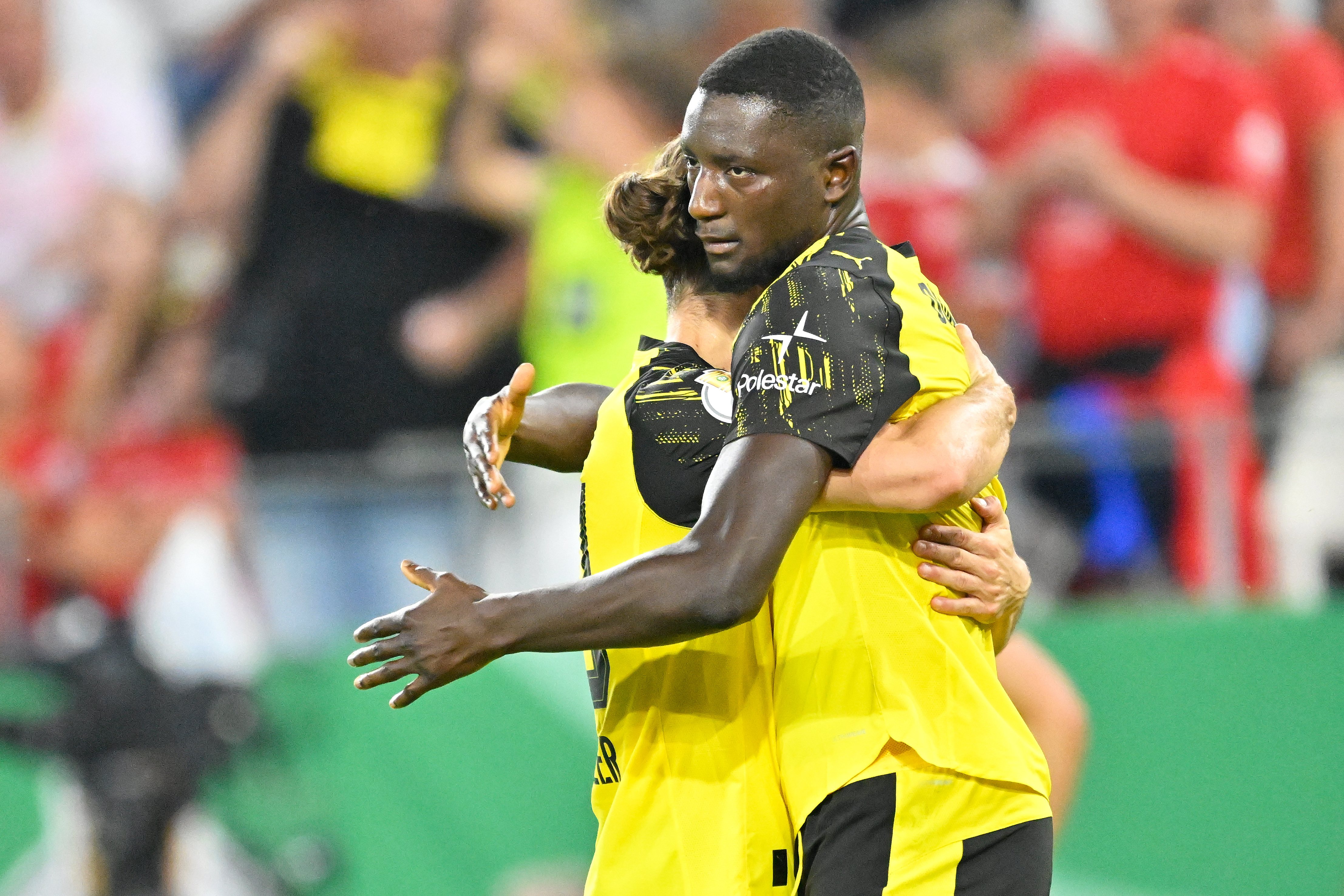 JIUYOU GAME关于今夜多特蒙德防线松动——德国杯节点到来，媒体盛赞，赛季目标并未改变的信息